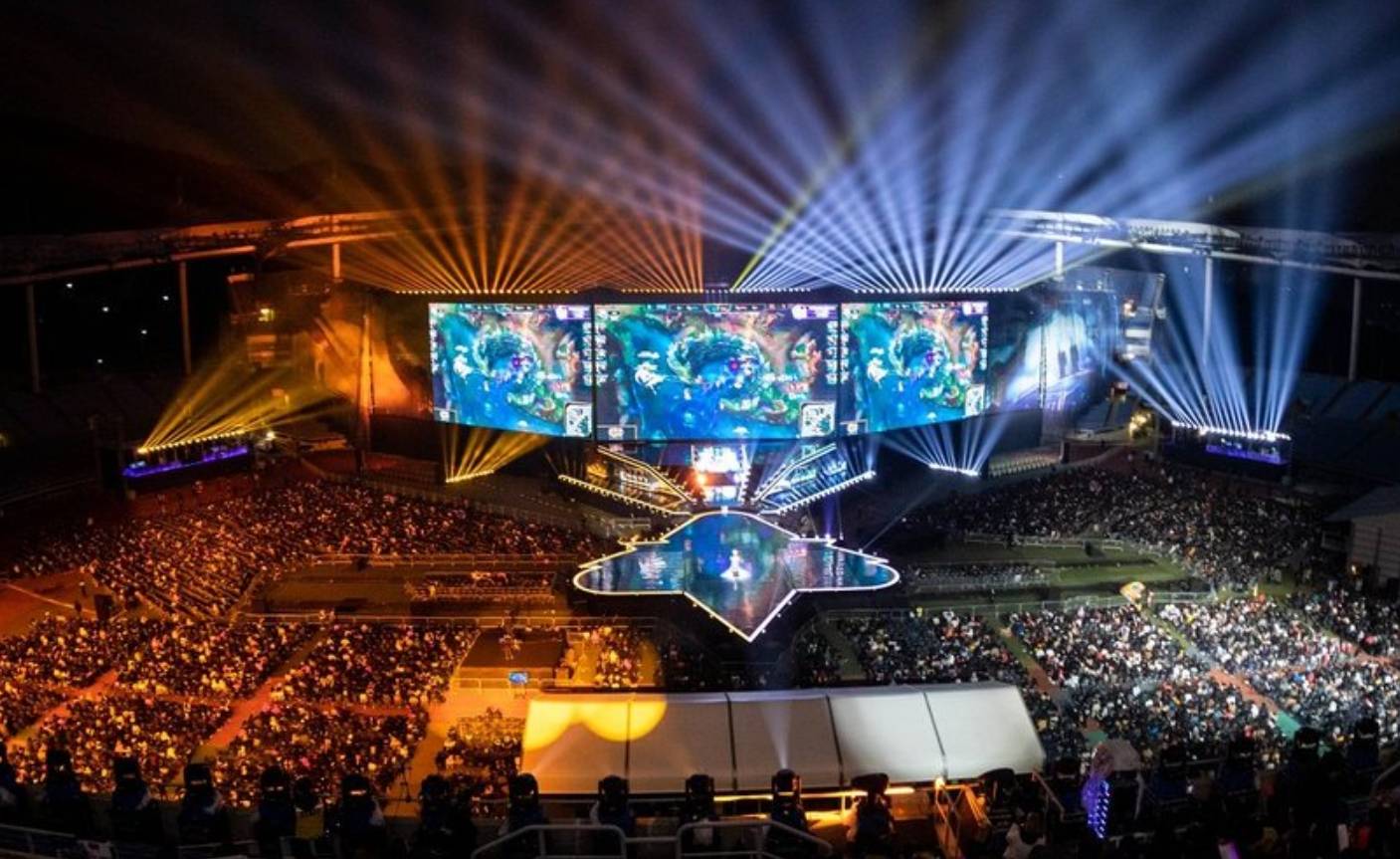 杰杰扎克拯救了局面，做出了巨大贡献。 GALA 追击三杀。 Invictus Gaming 从1-0反弹，保留了晋级的希望。